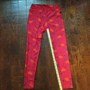 LuLaRoe heart leggings one size